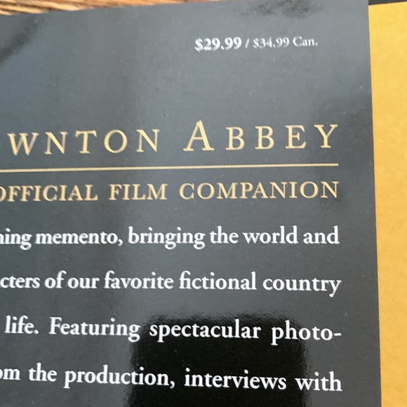 Downton Abbey Film Companion Book - Picture 4 of 16